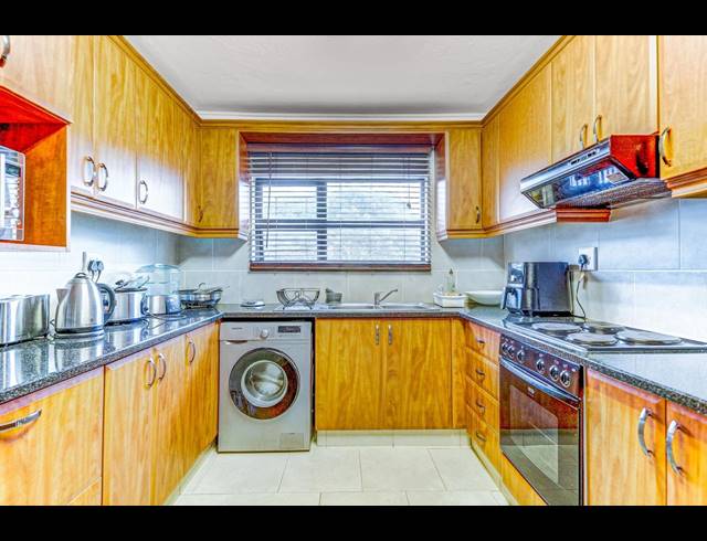 3 BEDROOM APARTMENT TO LET IN WESTBROOK